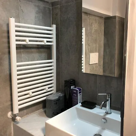 Apartmán Design E Relax A Due Passi Dalla Fiera - Bilocale Con 2 Bagni *
